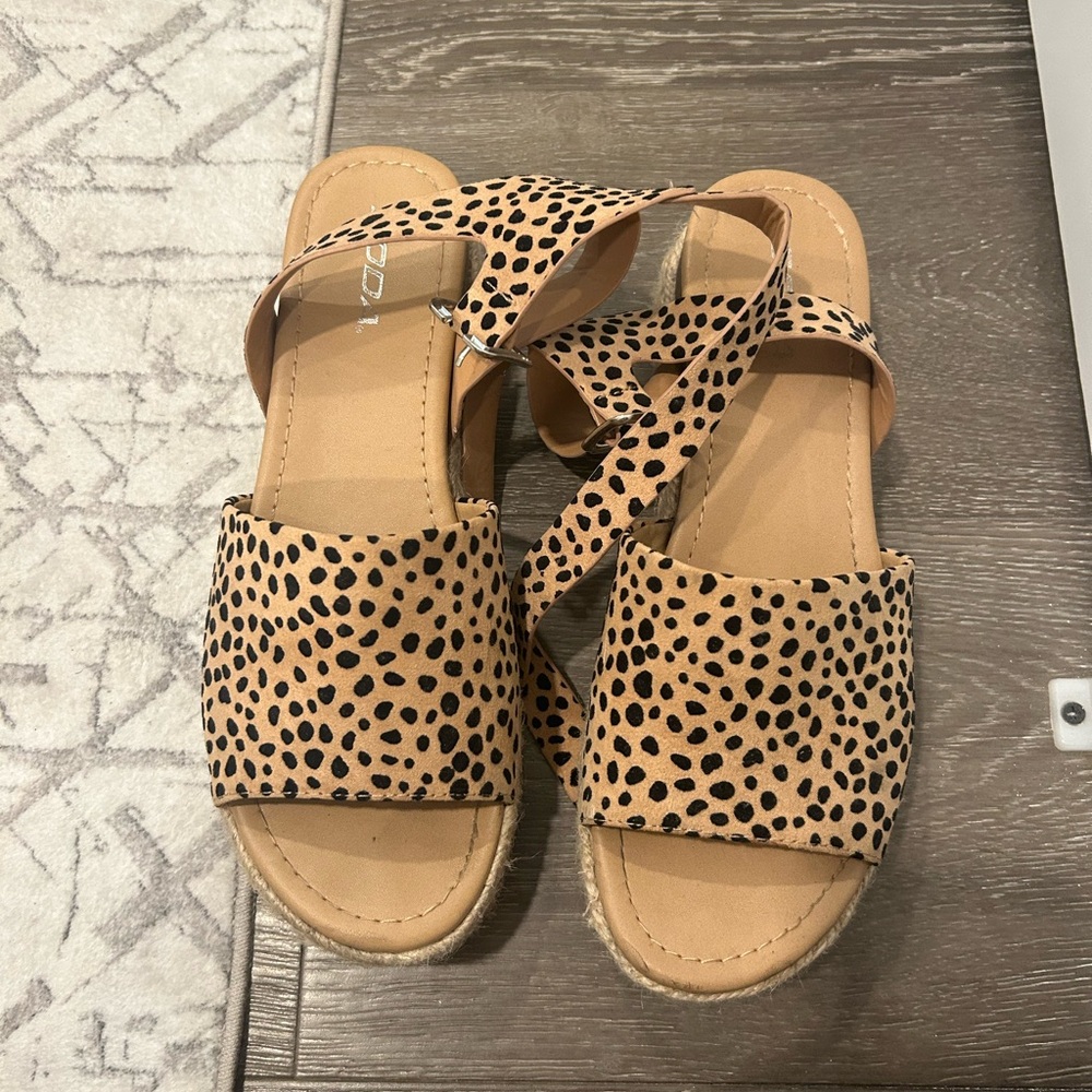 Leopard print platform shoes